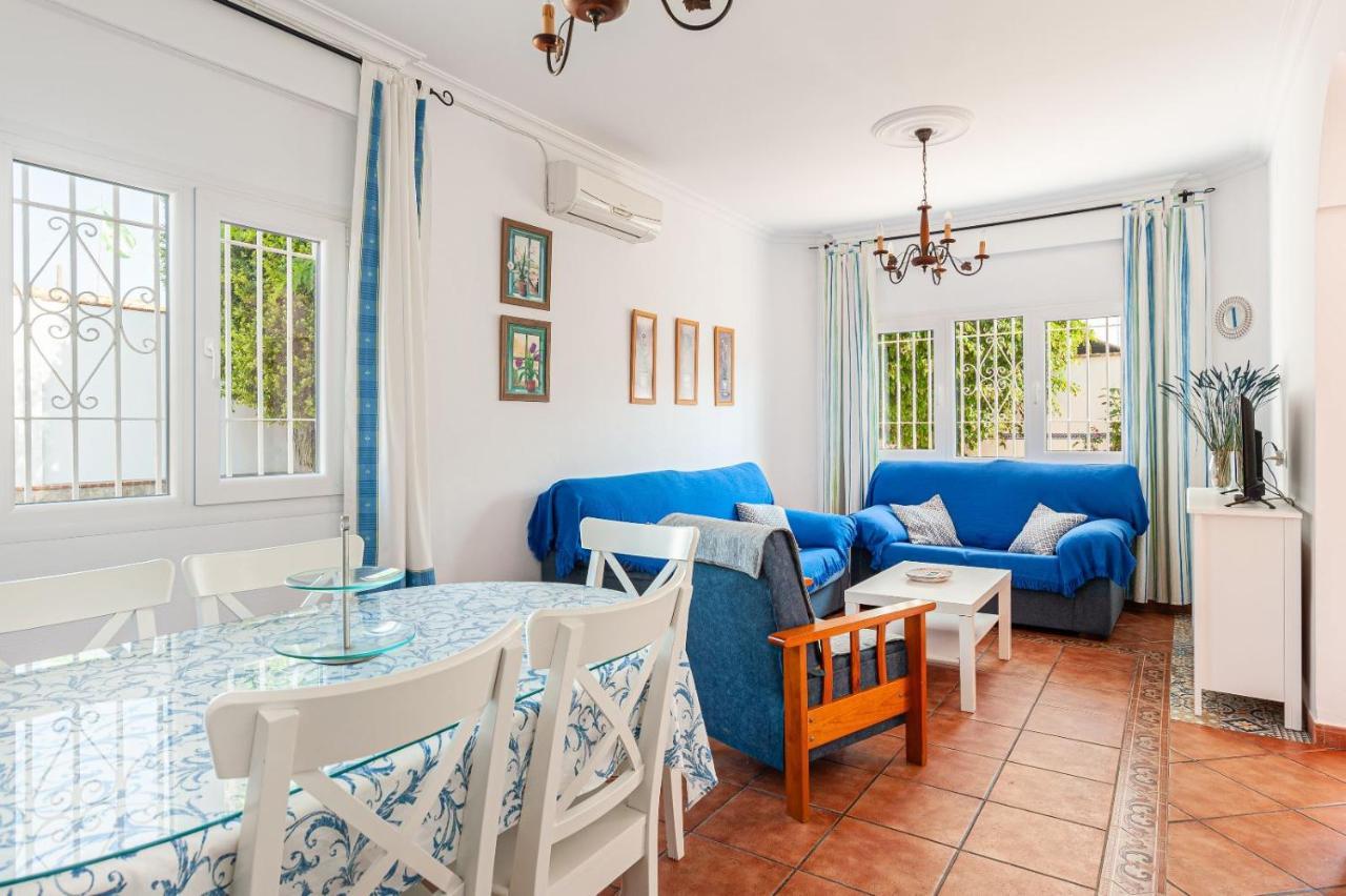 Chalet Fuente4 Piscina Comun Famila โกนิล เด ลาฟรอนเตรา ภายนอก รูปภาพ